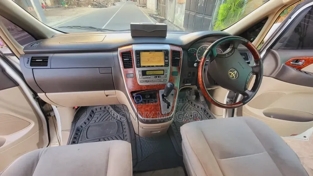 Toyota Alphard 2006 White