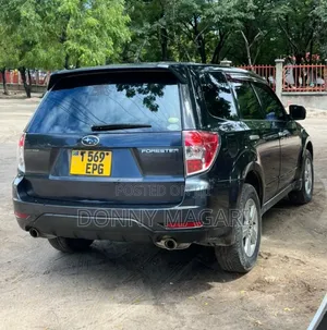 Subaru Forester 2012 Black