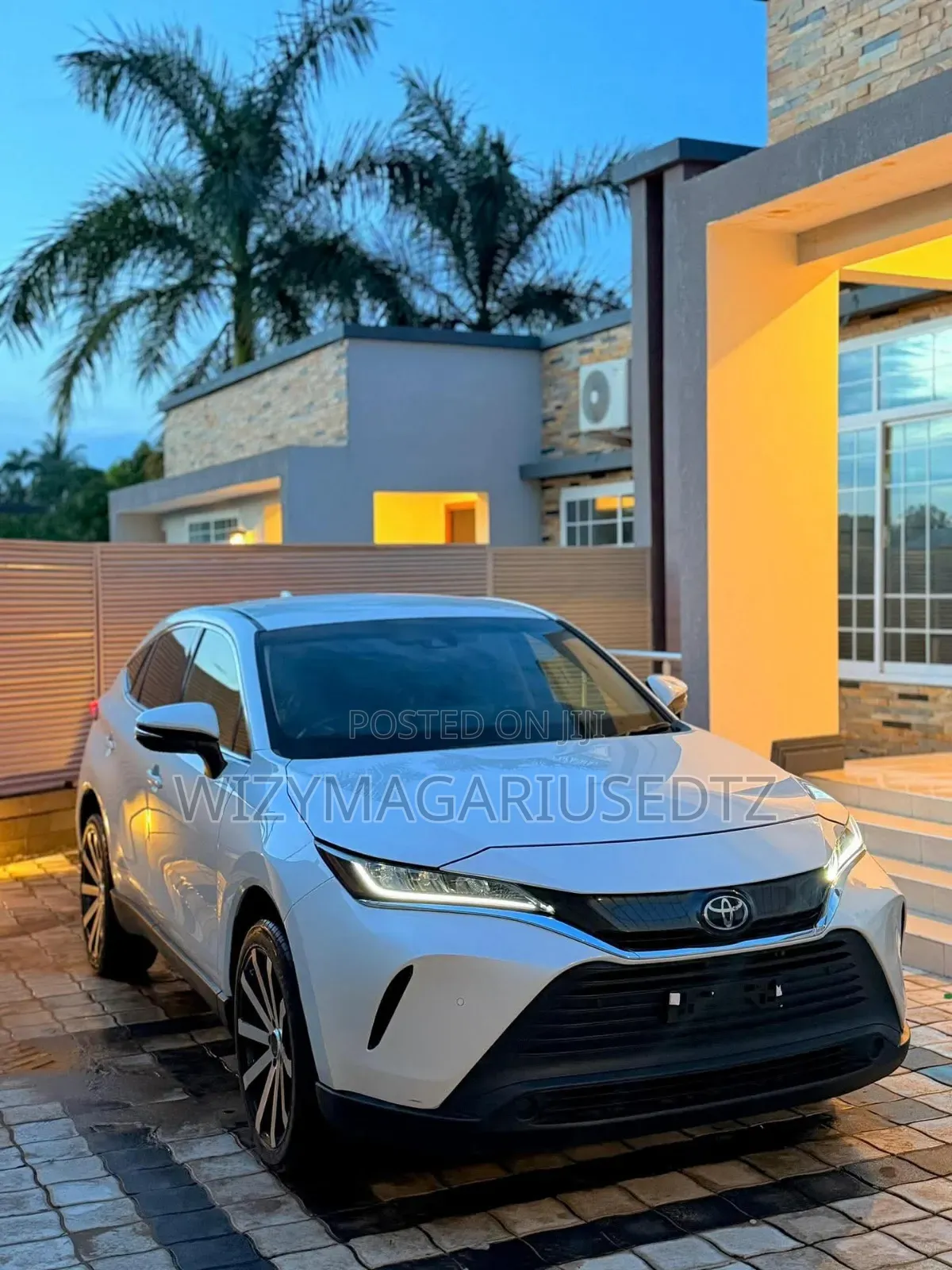 Toyota Harrier Z 2021 White
