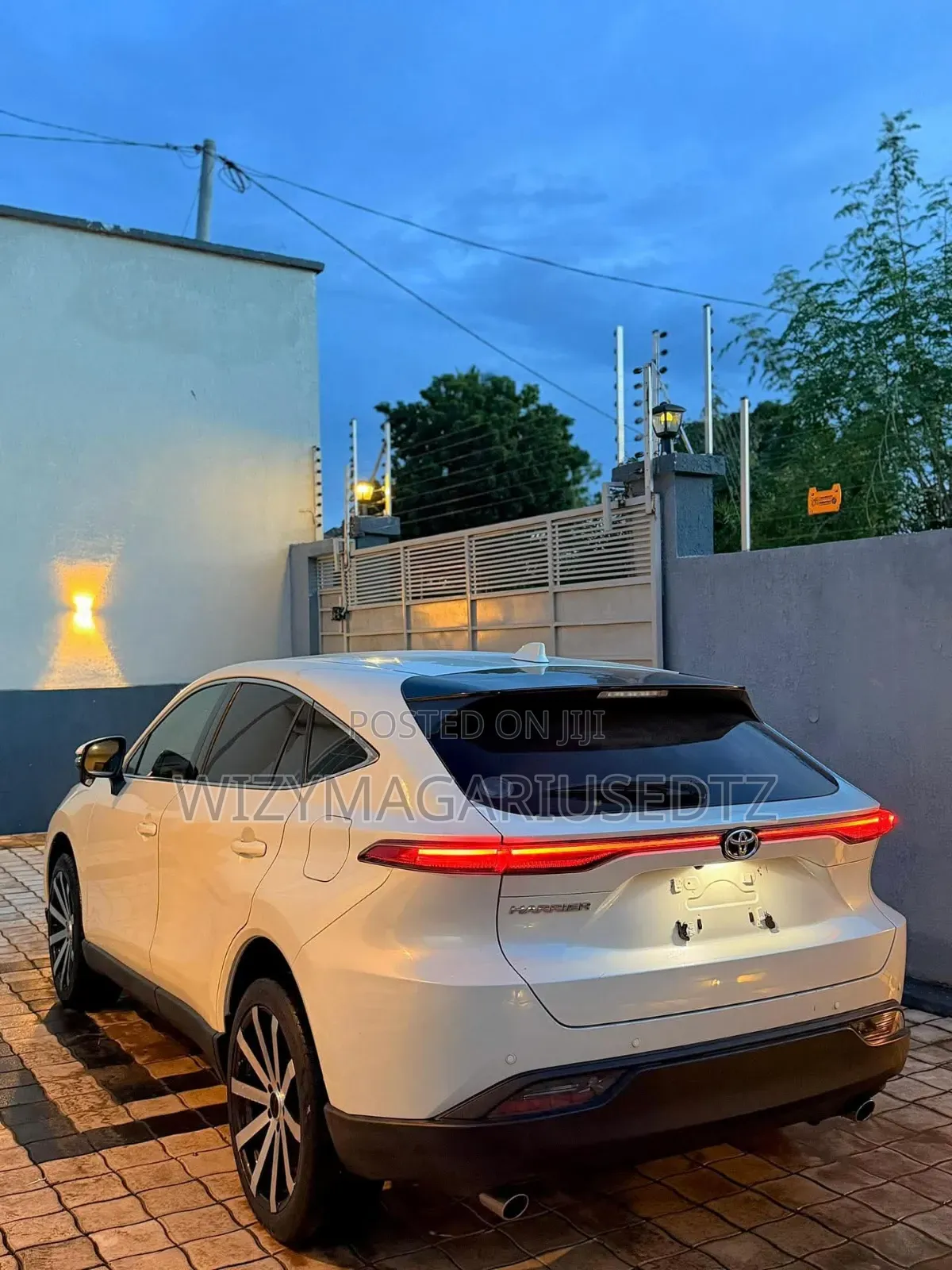 Toyota Harrier Z 2021 White
