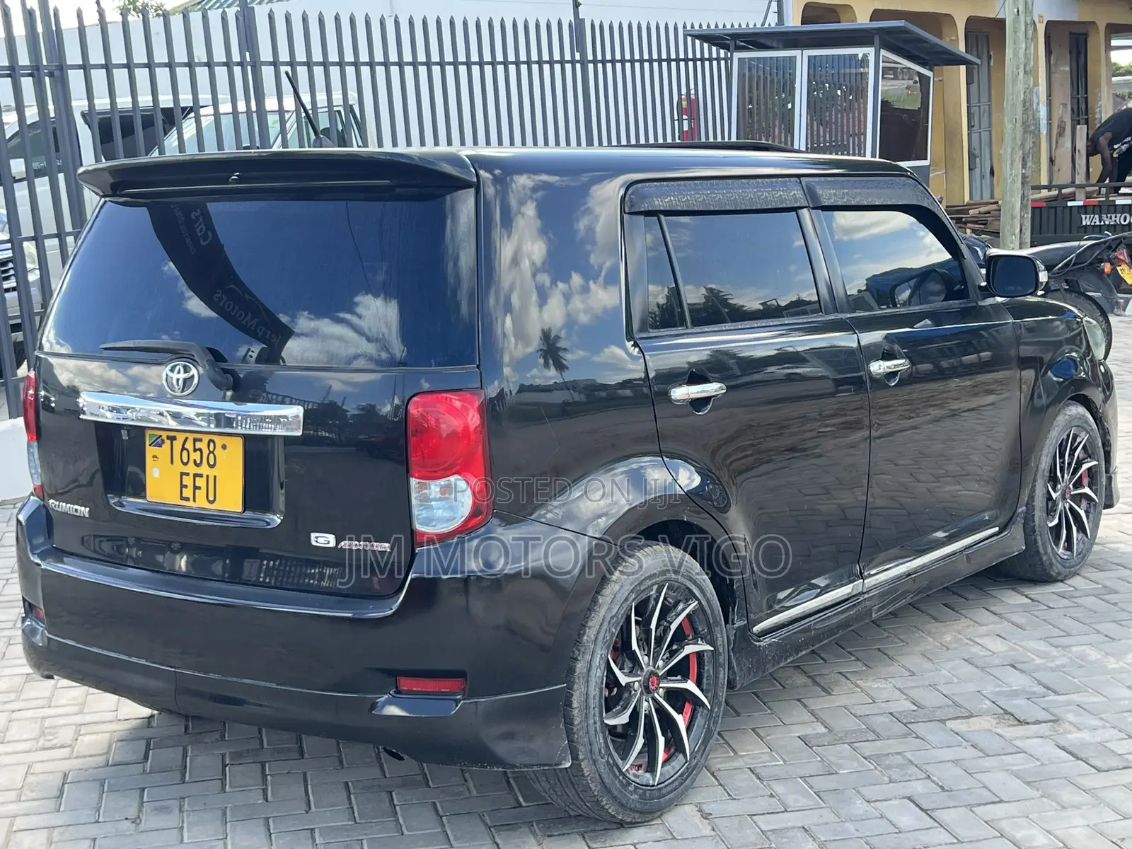 Toyota Corolla Rumion 2009 Black