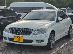 Mercedes-Benz C-Class 2007 White