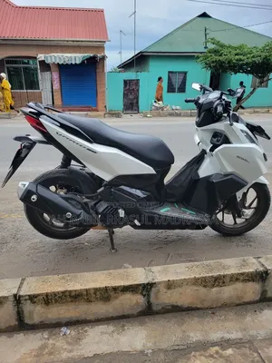 Honda 2024 White