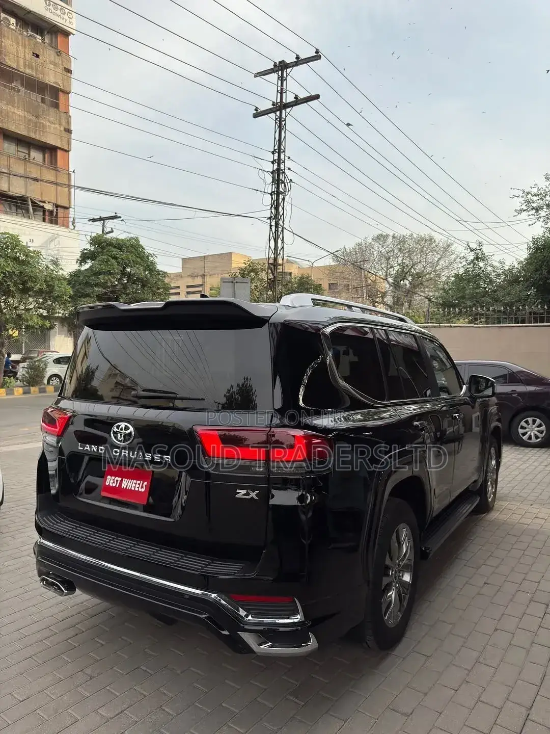 Toyota Land Cruiser LC300 2025 Black