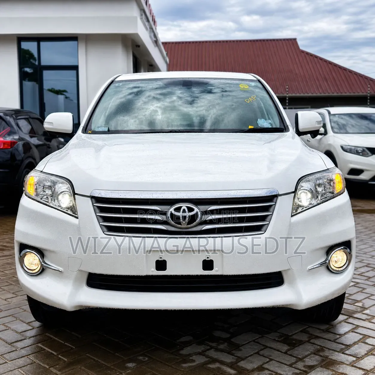 Toyota Vanguard 2011 Ivory