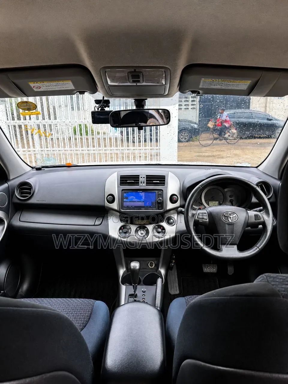 Toyota Vanguard 2011 Ivory