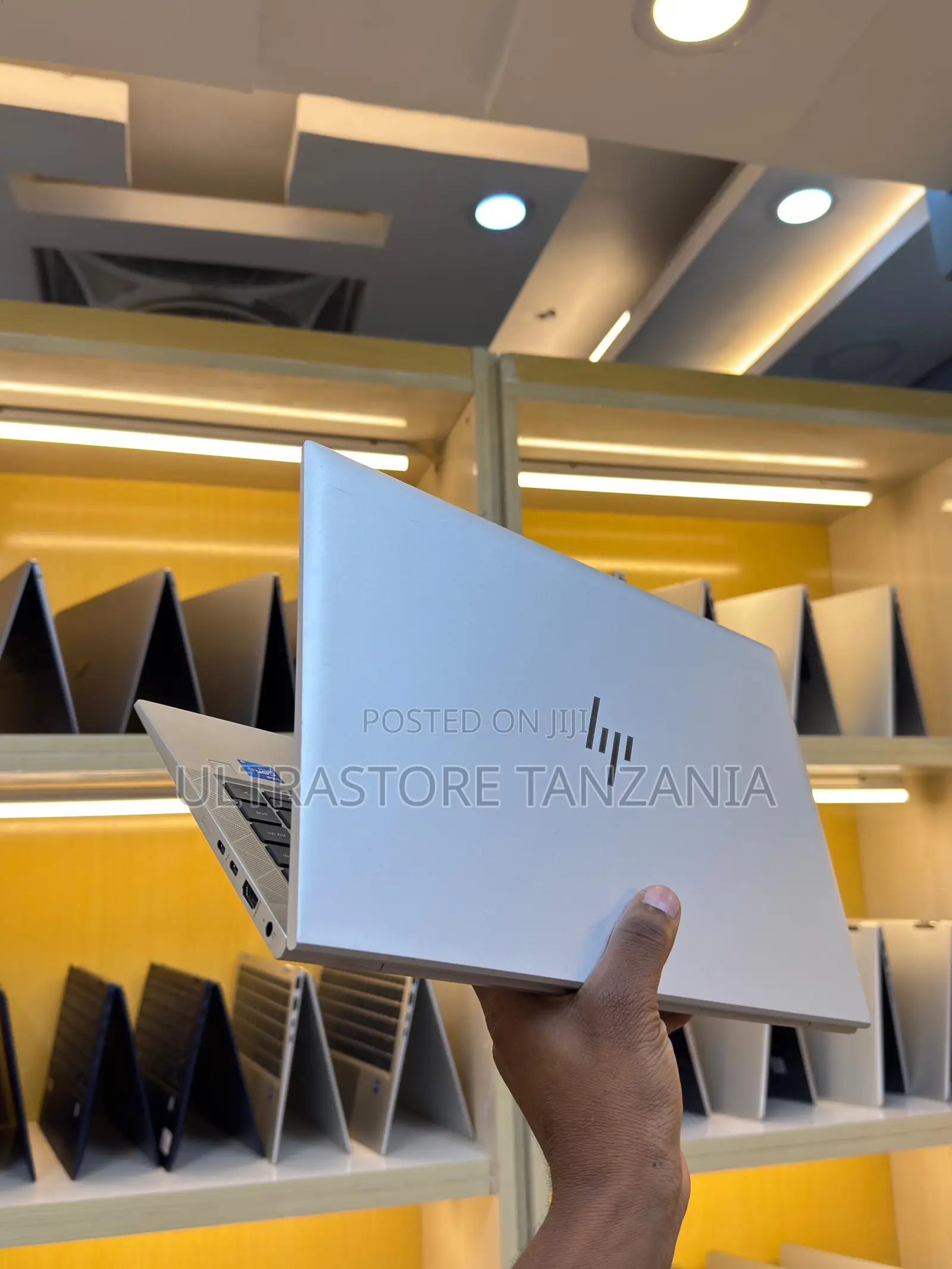 New Laptop HP EliteBook 840 G8 8GB Intel Core i5 SSD 256GB