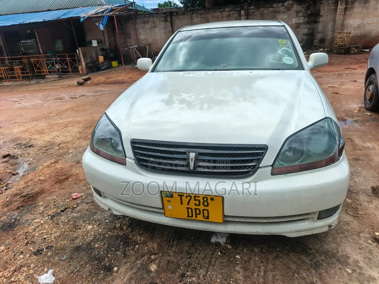 Toyota Mark II 2000 White