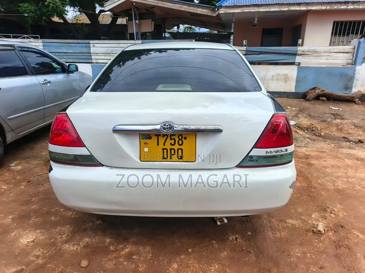 Toyota Mark II 2000 White