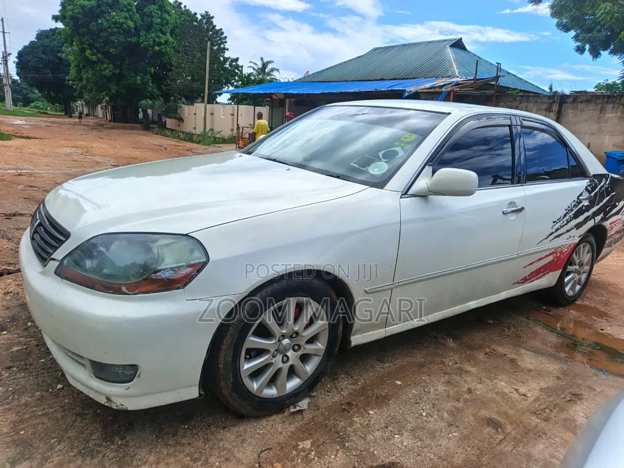 Toyota Mark II 2000 White