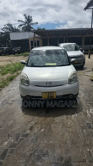 Mazda Verisa 2011 White