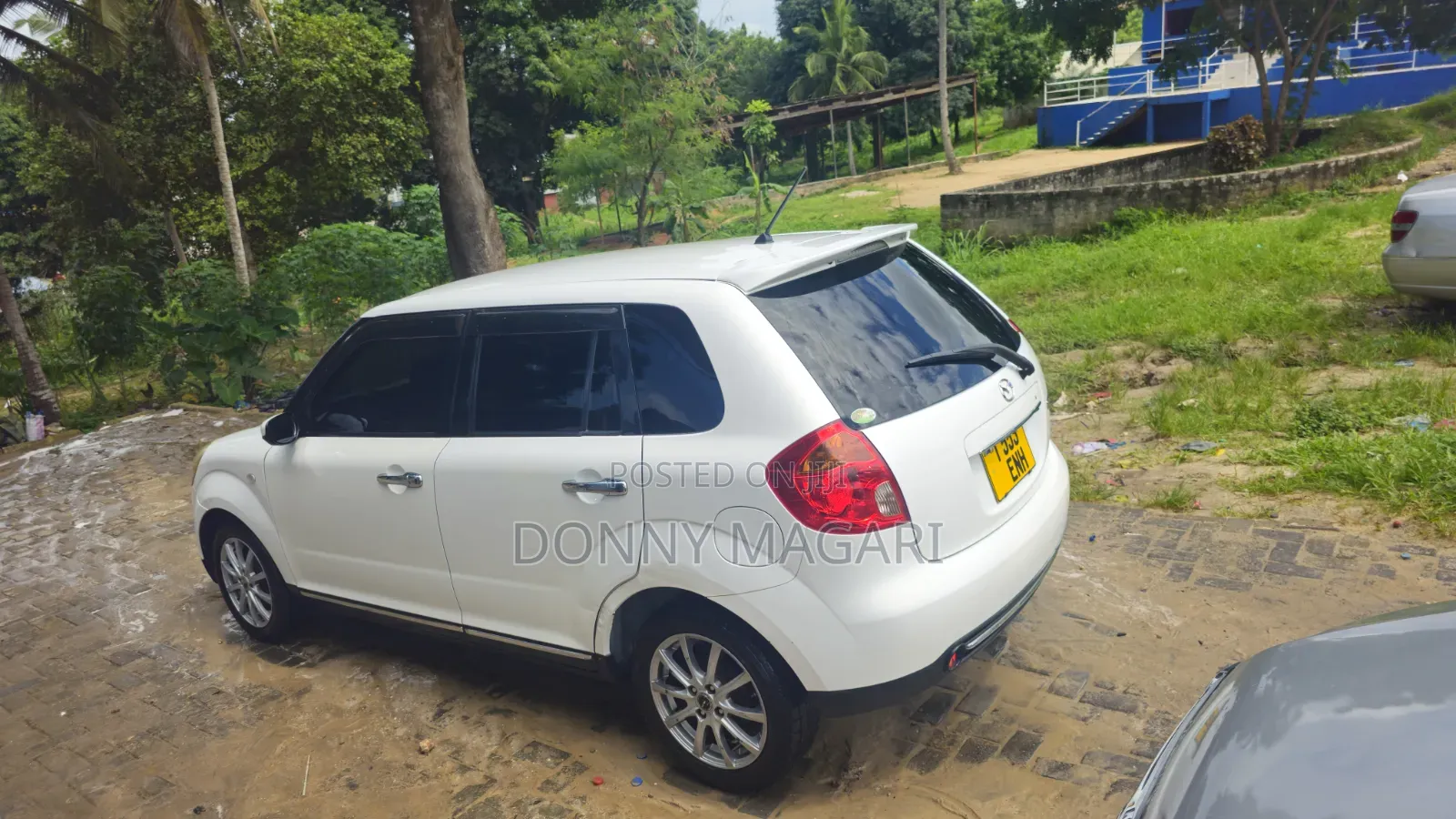 Mazda Verisa 2011 White