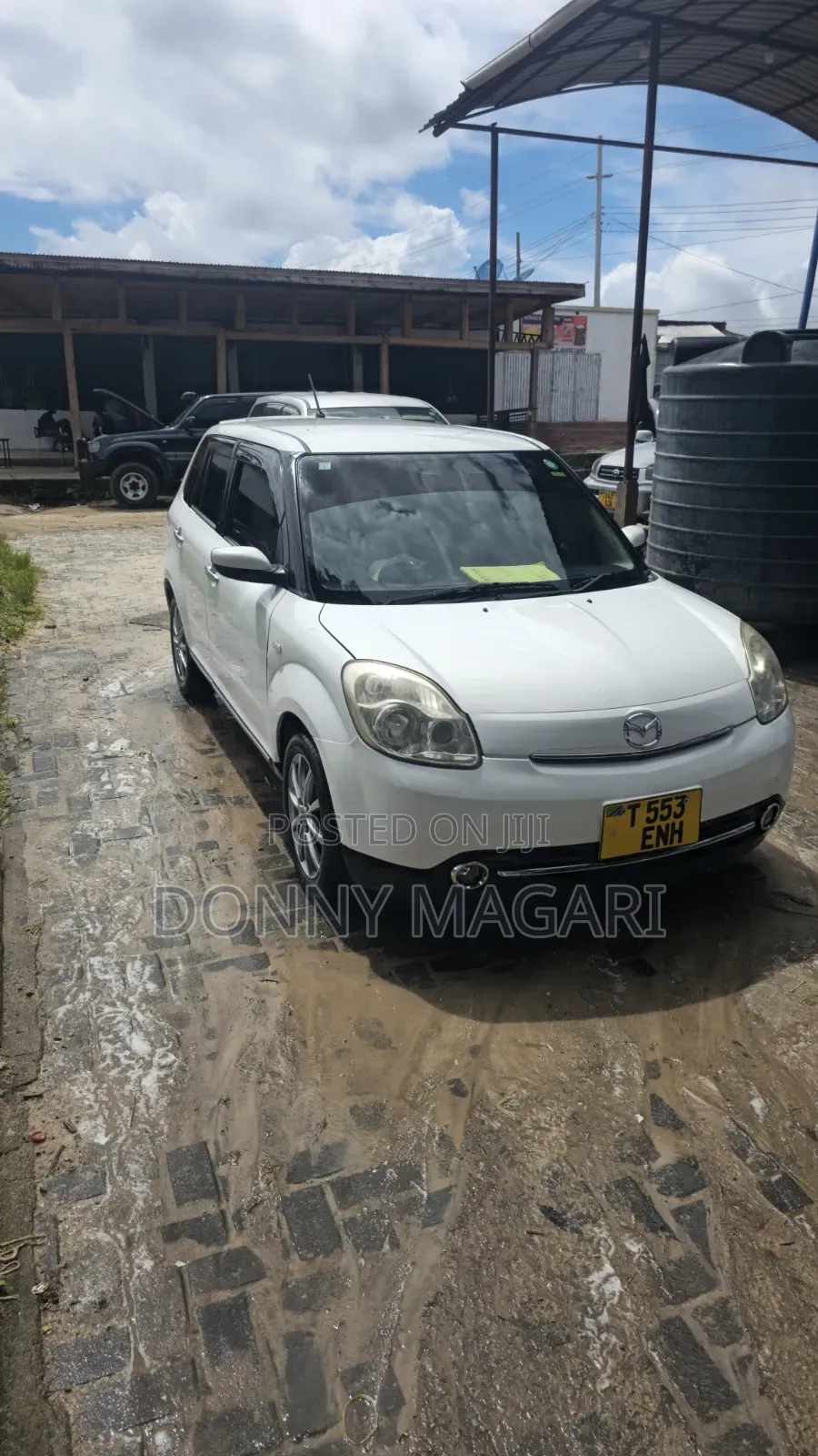 Mazda Verisa 2011 White