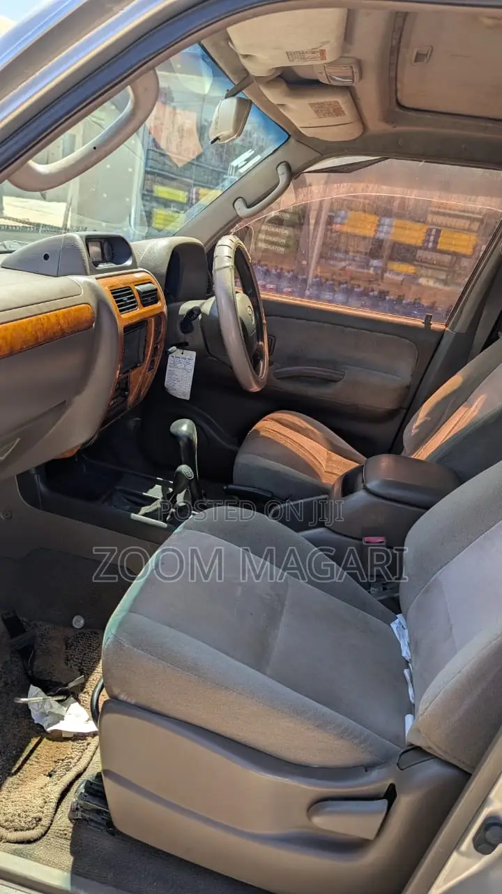 Toyota Land Cruiser Prado 1999 Silver
