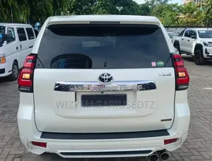 Toyota Land Cruiser Prado 2.8 2018 Off white