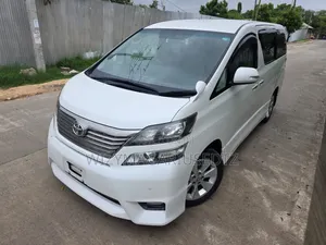Toyota Vellfire 2009 Pink