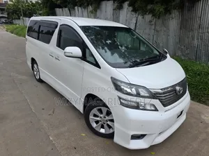 Toyota Vellfire 2009 Pink