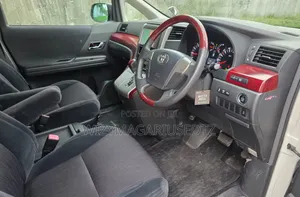 Toyota Vellfire 2009 Pink