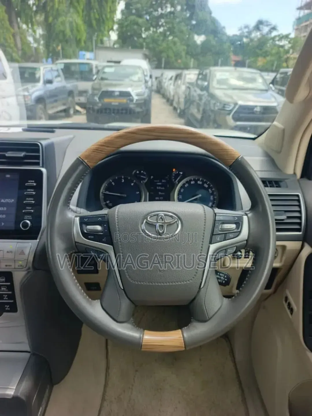 Toyota Land Cruiser Prado 2.8 2022 White