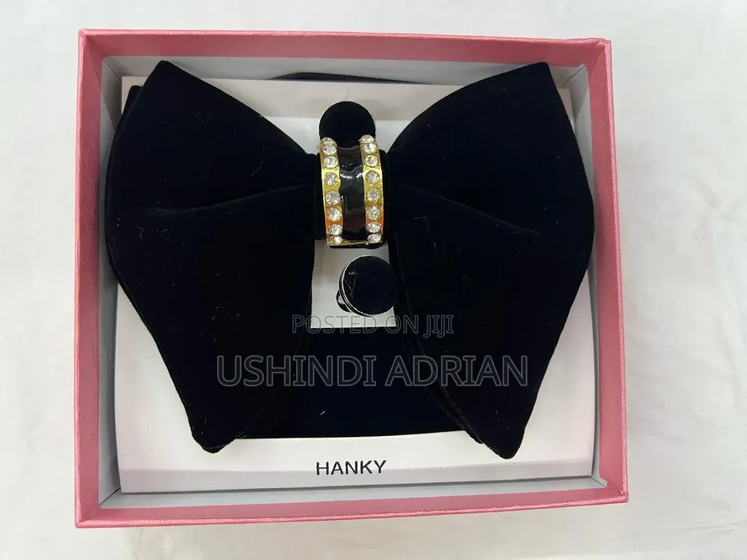 Valvet BowtieBei: 20,000/=