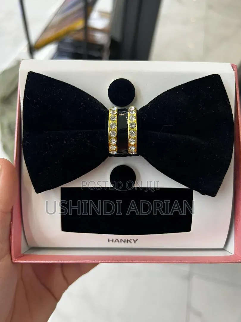 Valvet BowtieBei: 20,000/=