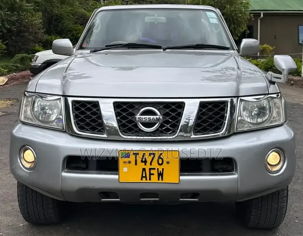 Nissan Patrol 2006 Silver