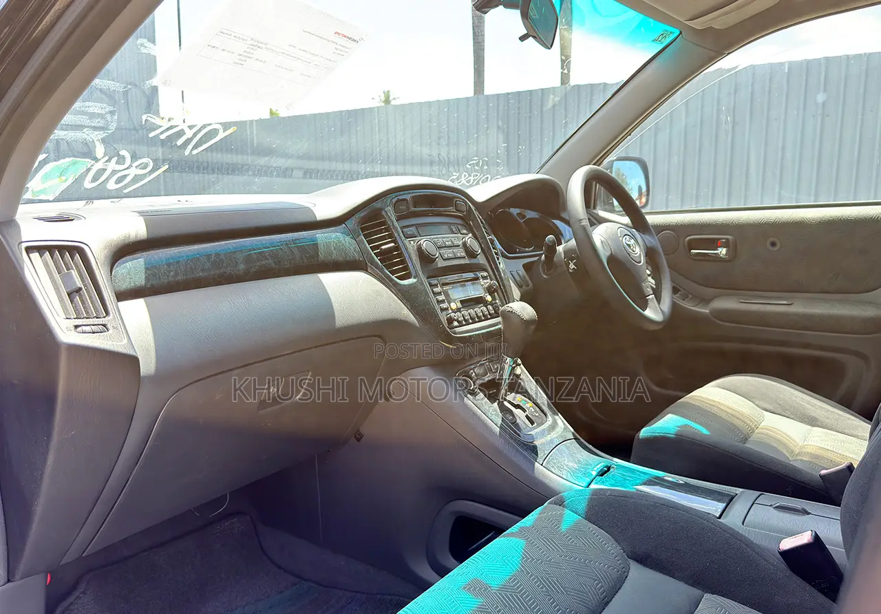 Toyota Kluger 2000 Black