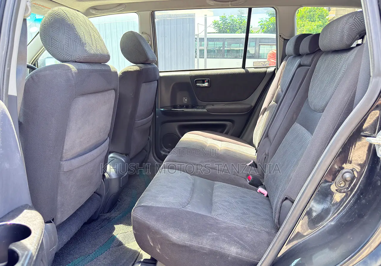 Toyota Kluger 2000 Black