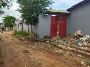 5bdrm House in Kinyerezi, Ilala for sale