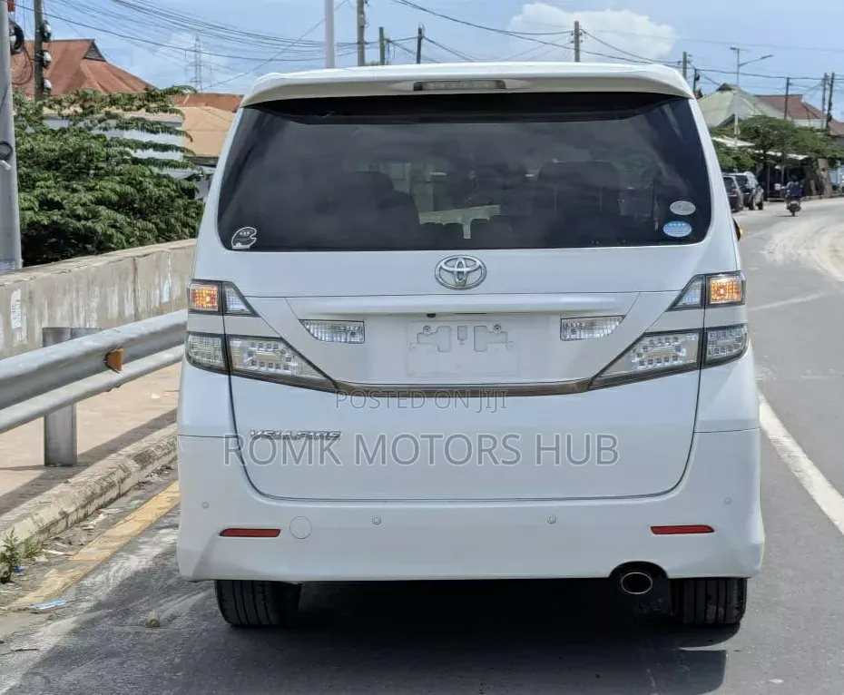 Toyota Alphard 2008 White