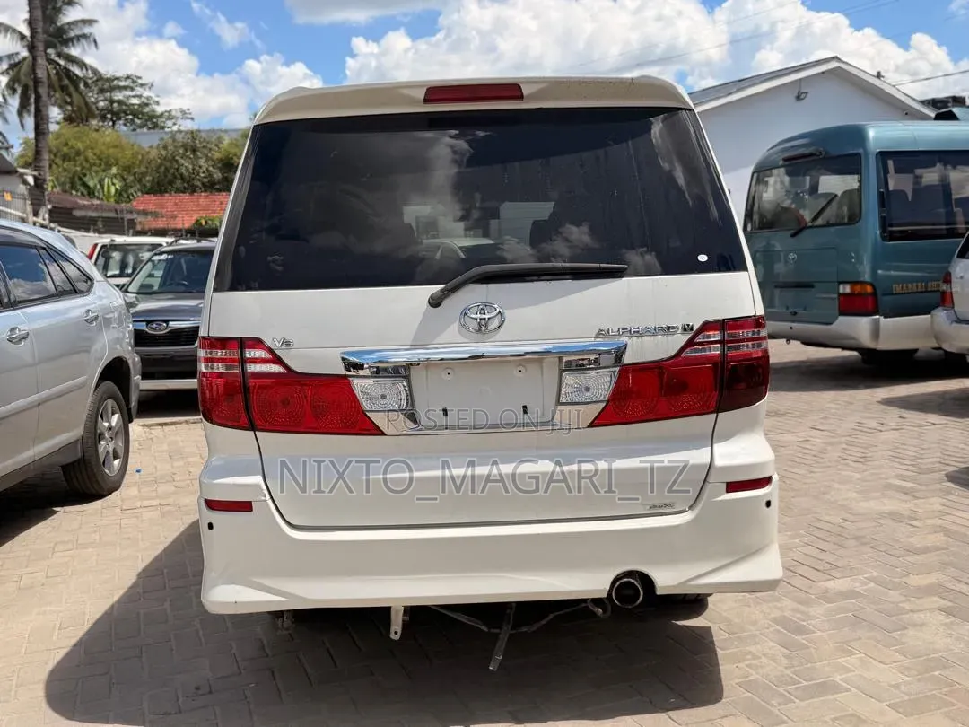 Toyota Alphard 2006 White