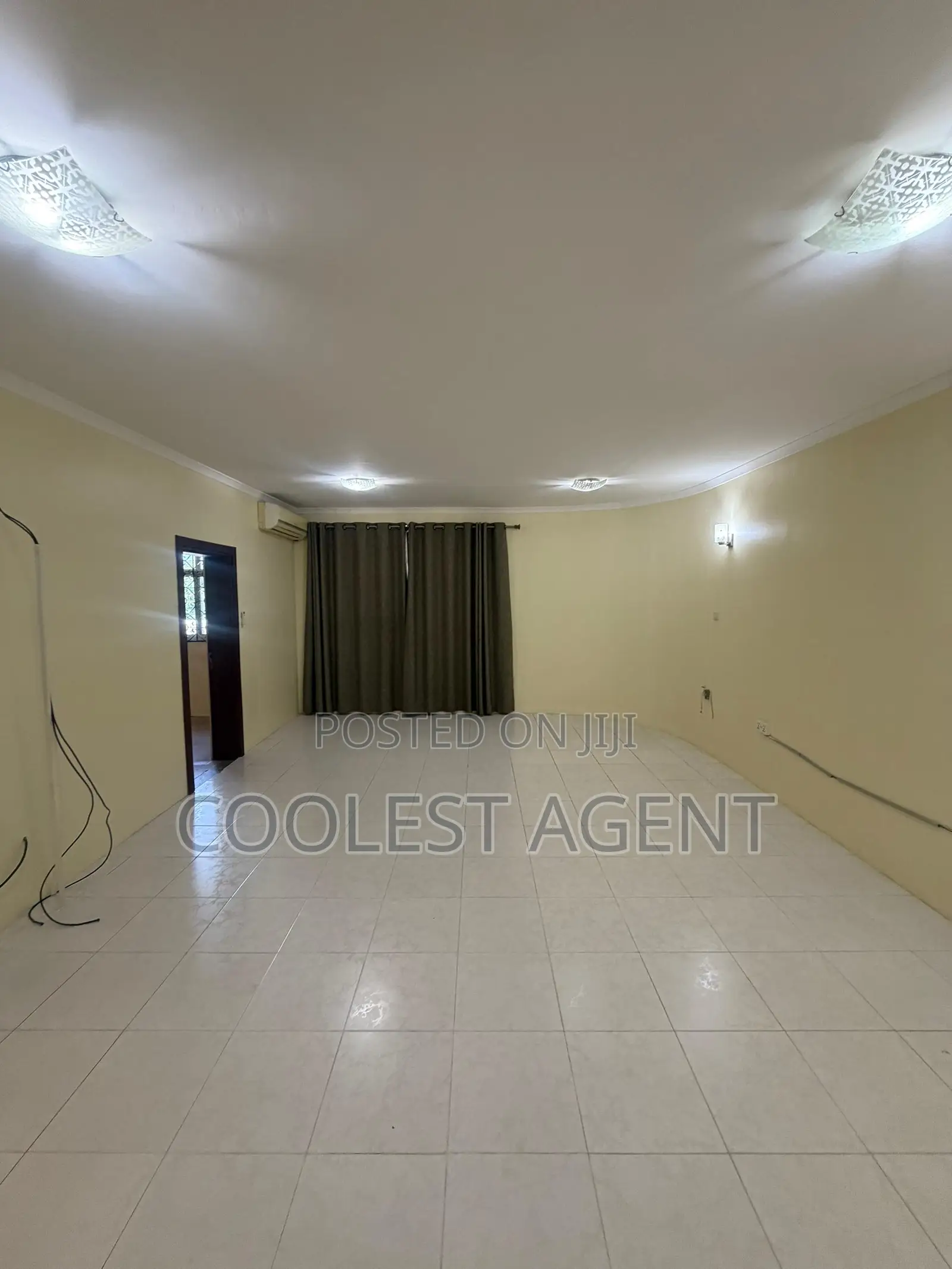 5bdrm Bungalow in Coolest Estate for rent
