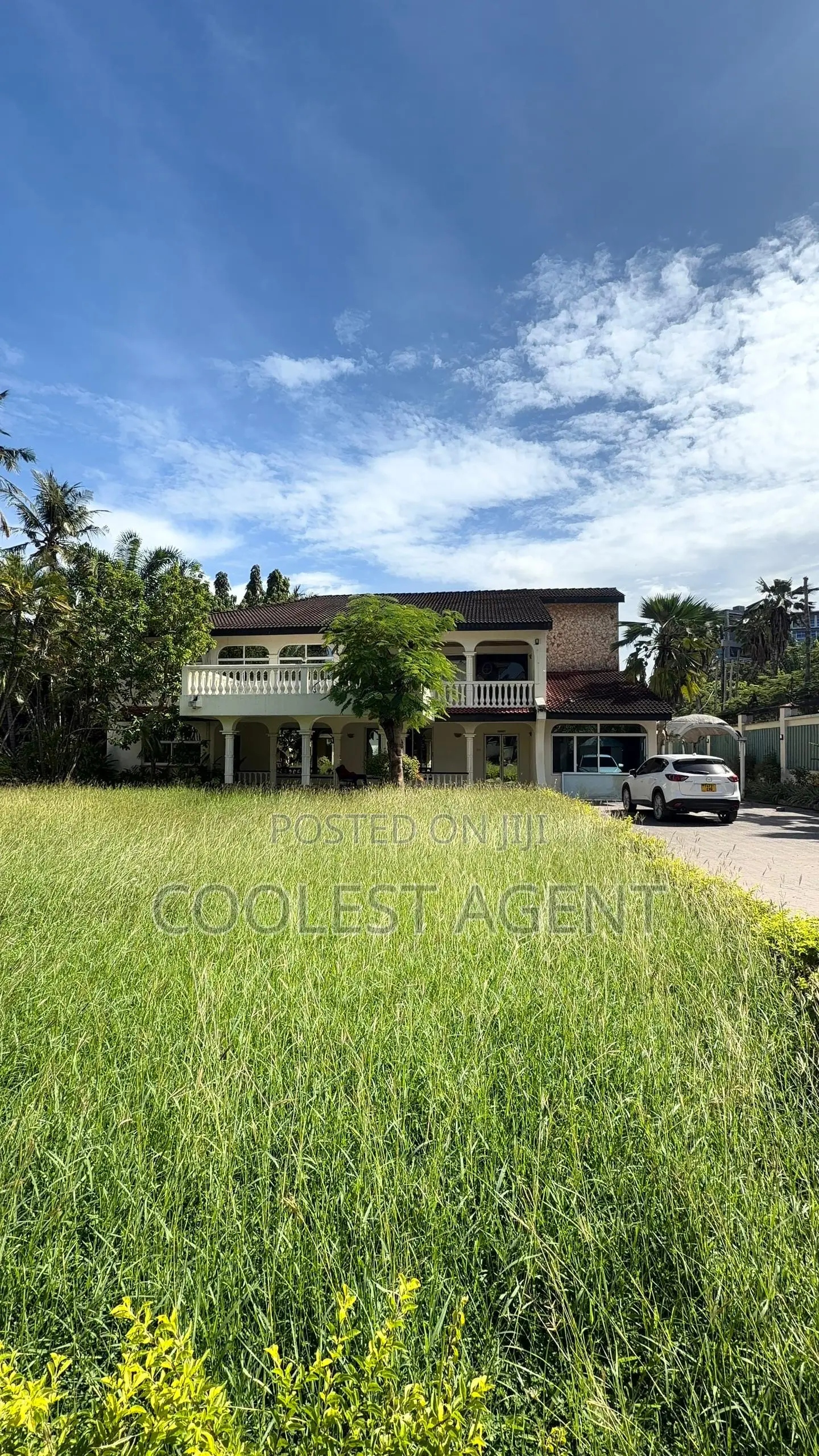 5bdrm Bungalow in Coolest Estate for rent