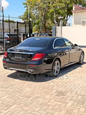 Mercedes-Benz E200 2017 Black