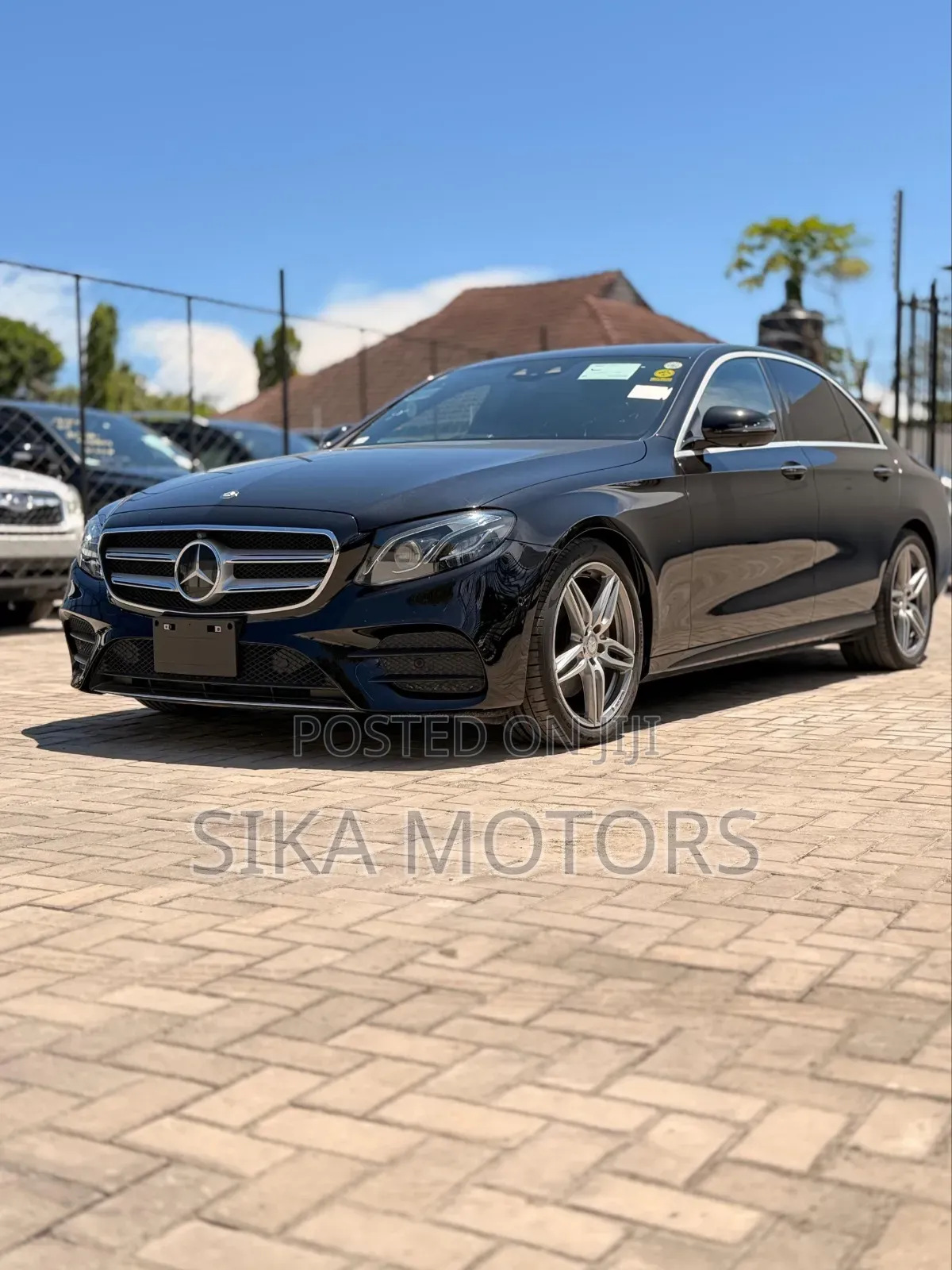 Mercedes-Benz E200 2017 Black