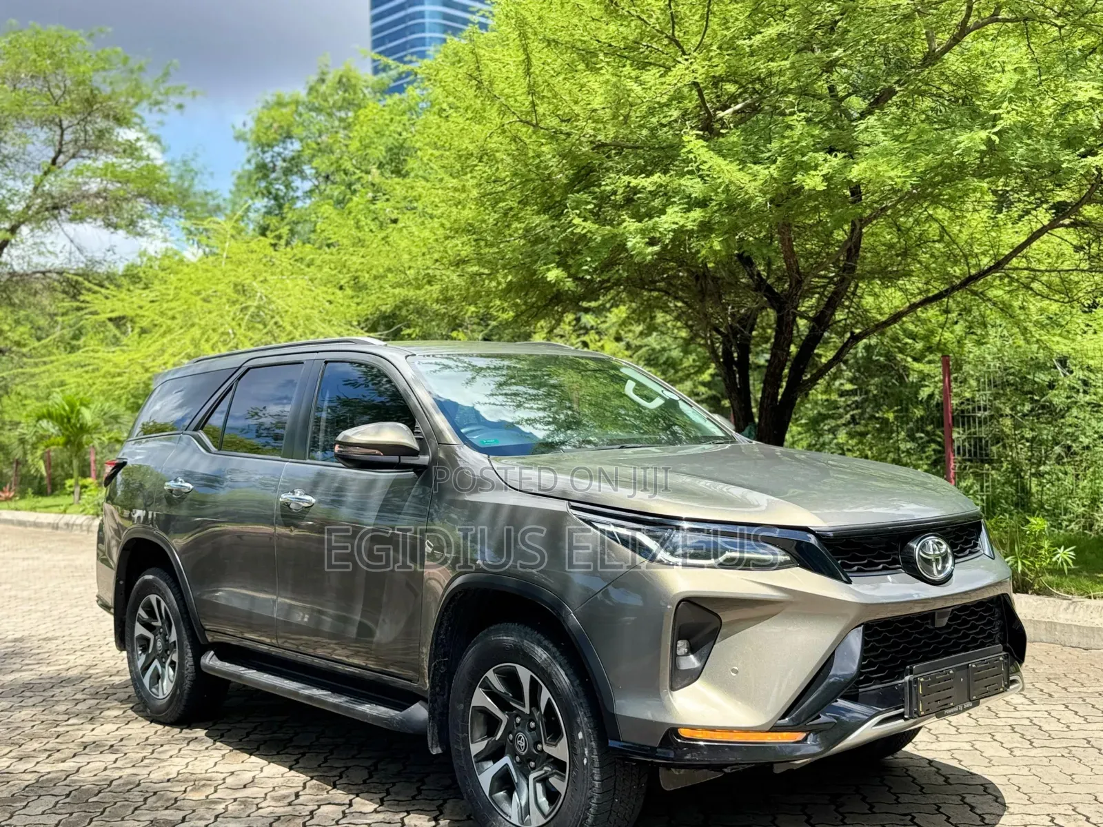 Toyota Fortuner 2023 Beige