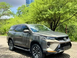 Toyota Fortuner 2023 Beige