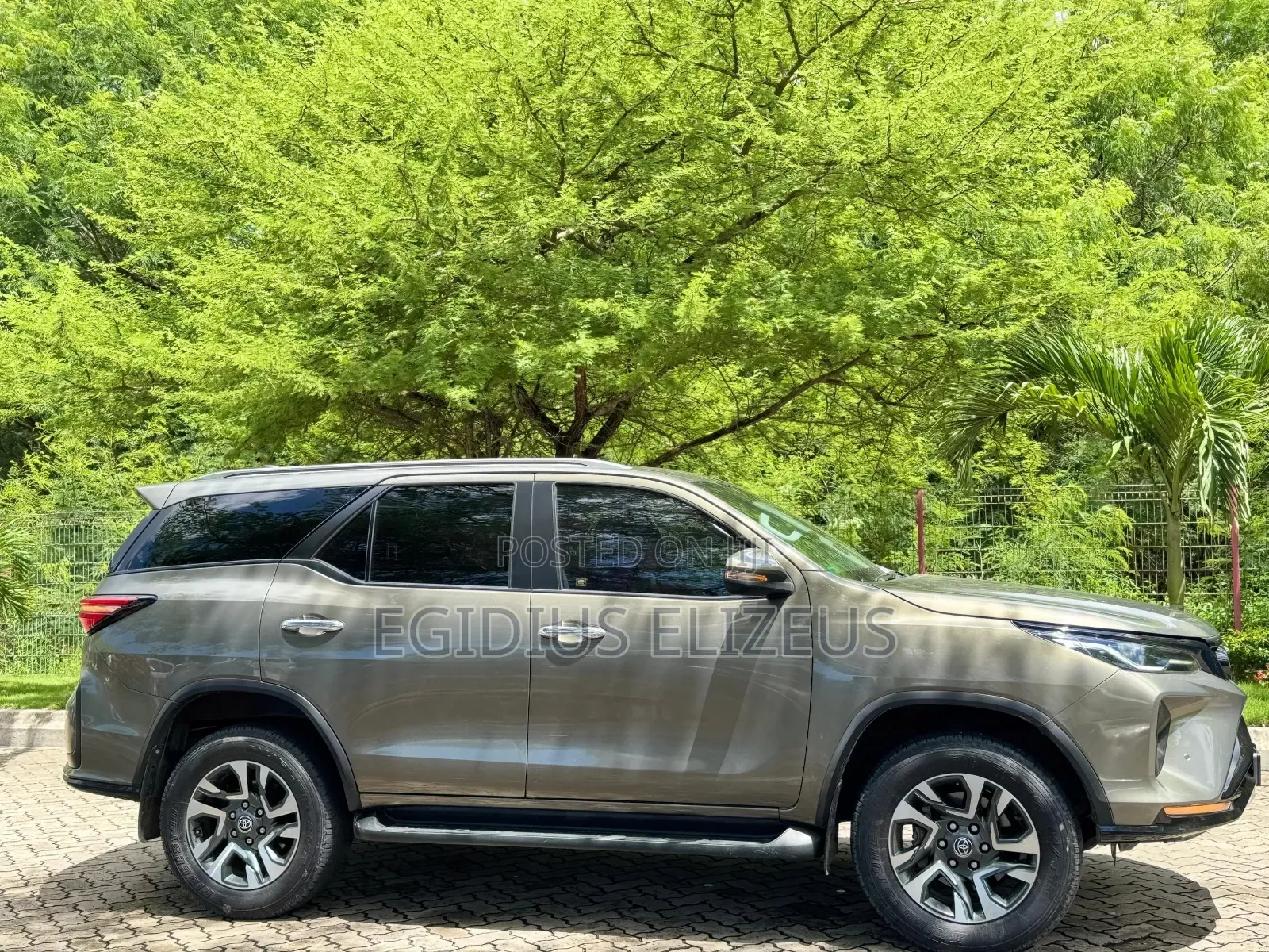 Toyota Fortuner 2023 Beige