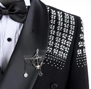 Men’S Suits(Wholesale Price)Price: 200,000/=