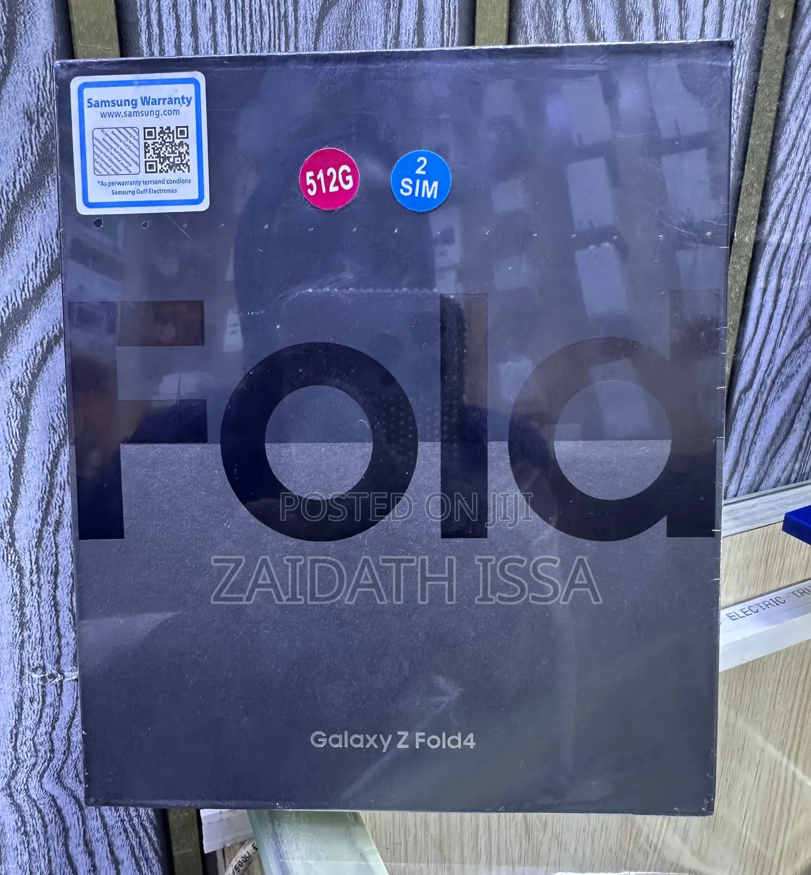 New Samsung Galaxy Z Fold4 512 GB Gold