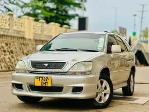 Toyota Harrier 2002 Silver
