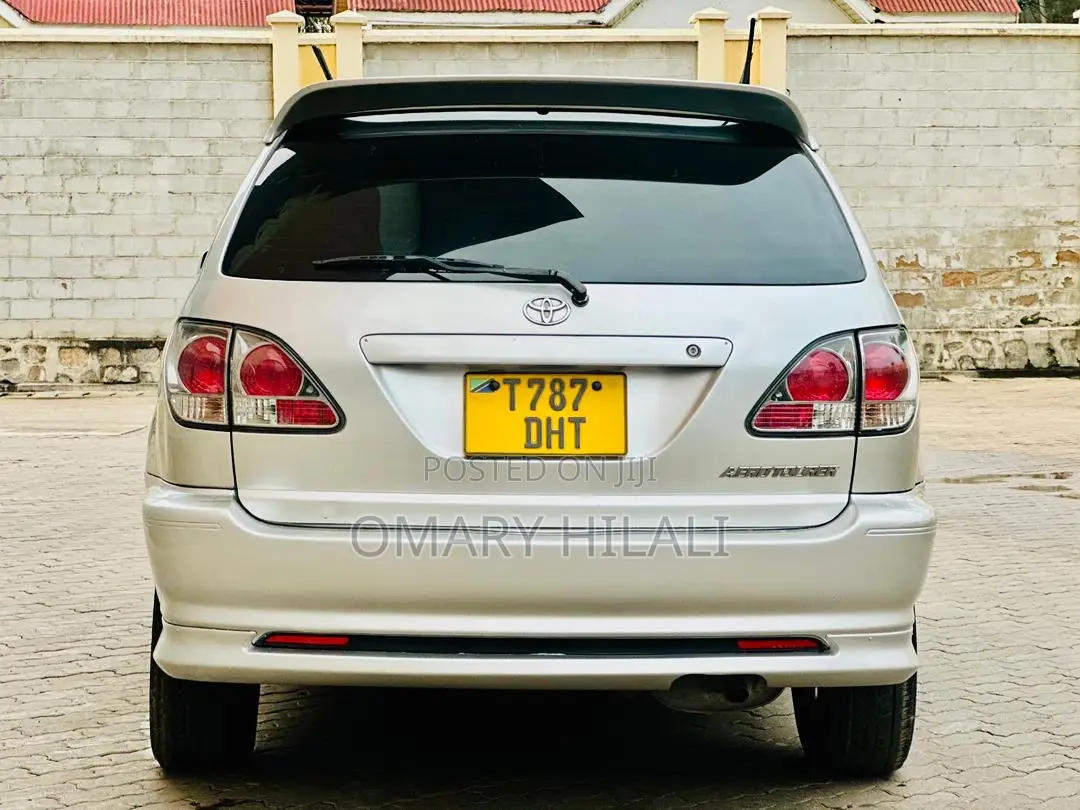 Toyota Harrier 2002 Silver