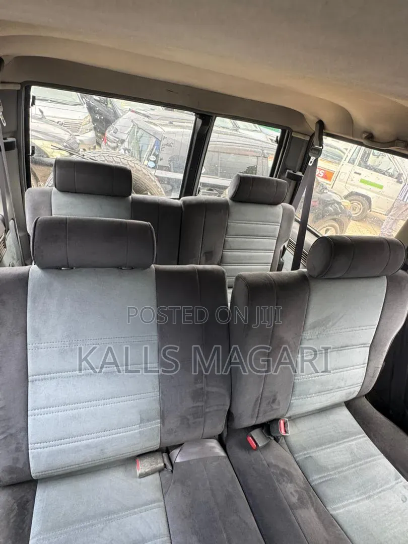 Toyota Land Cruiser Prado 2005 Gray