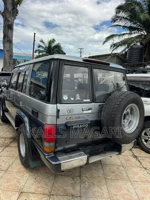 Toyota Land Cruiser Prado 2005 Gray