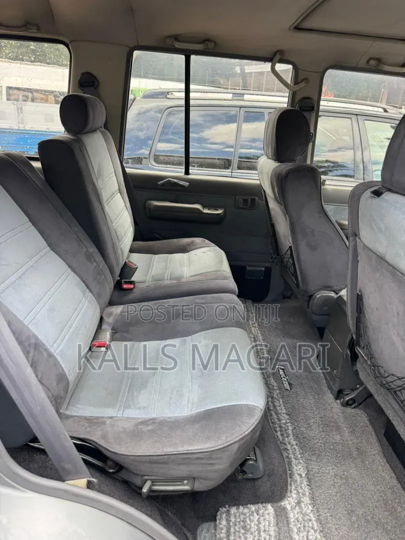 Toyota Land Cruiser Prado 2005 Gray
