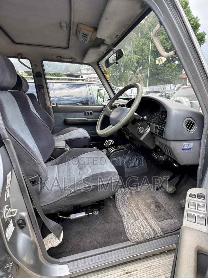 Toyota Land Cruiser Prado 2005 Gray
