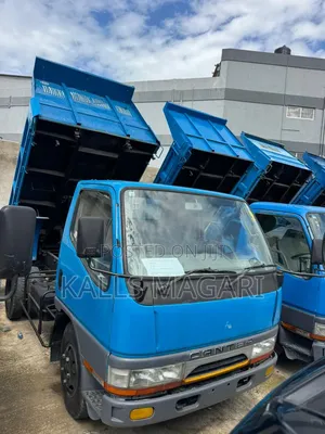 Mitsubishi Canter 1999 Blue