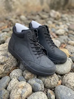 Men's Leather Shoes Cat or Caterpillar Hotly Branded Nicely Made