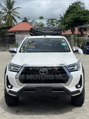 Toyota Hilux 2022 Pearl