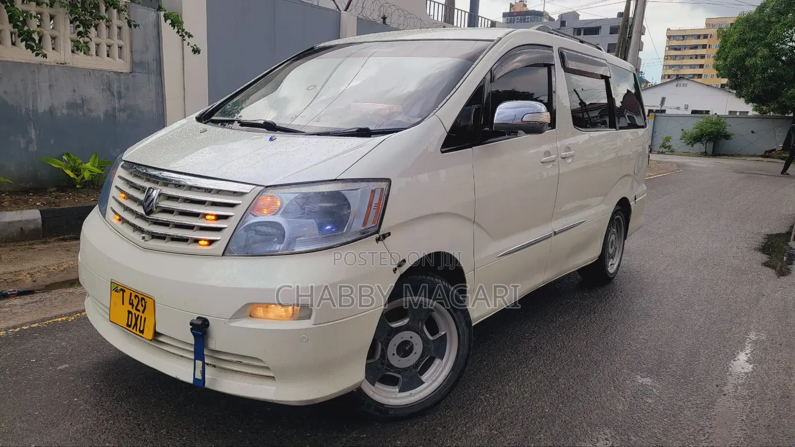 Toyota Alphard 2.4 Petrol FWD 2004 Pearl
